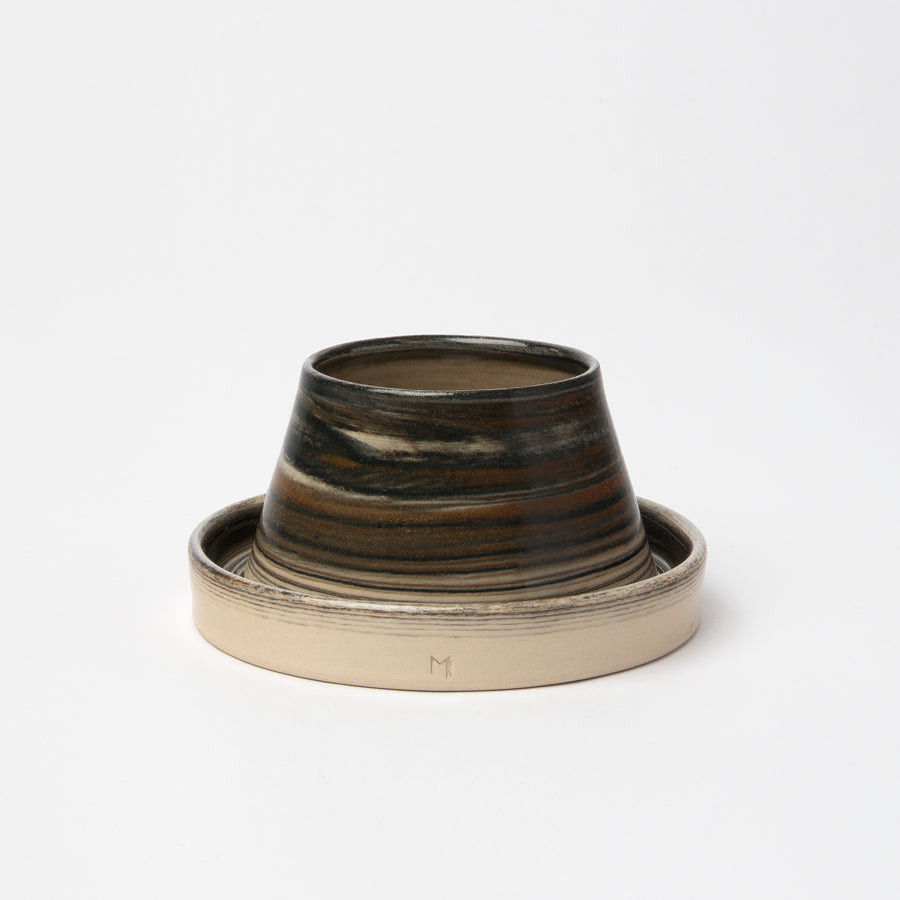 CHOCOLATE STONEWARE ESPRESSO CUP AND PLATE (GLOSSY OUTER)